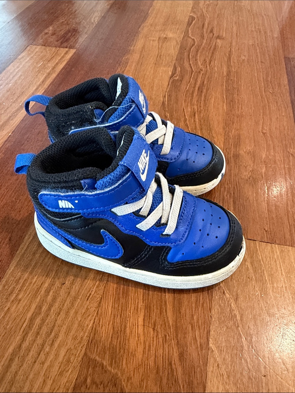 Nike Kids High-Top Sneakers in Royal Blue and Black